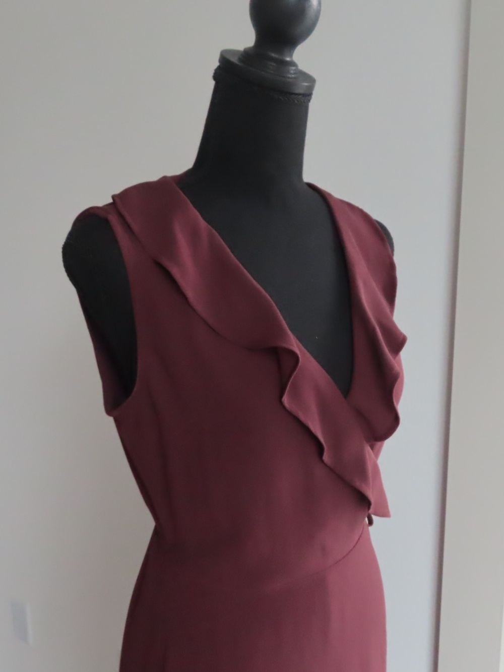 Leith Burgundy Sleeveless Ruffle Wrap Dress - Small